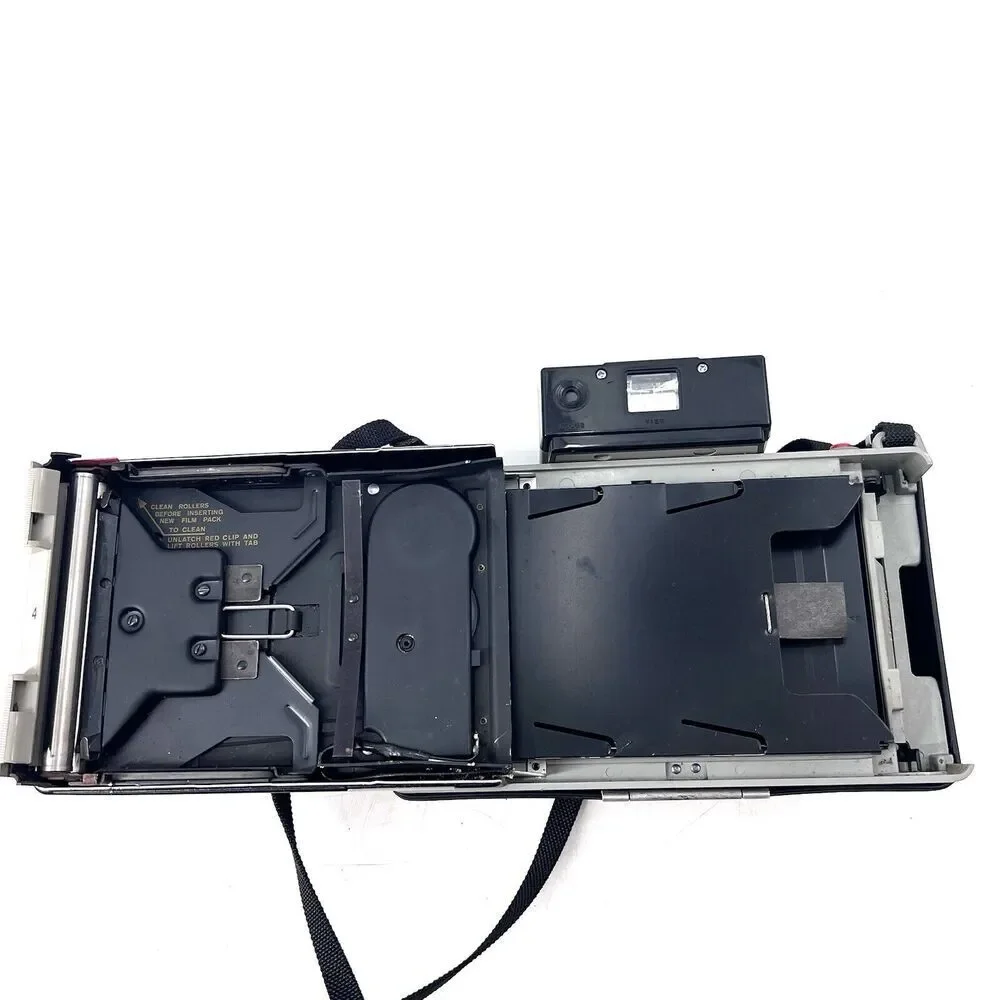 Vintage Polaroid 335 Automatic Land Camera With Case, Flash, Bulbs & Literature
